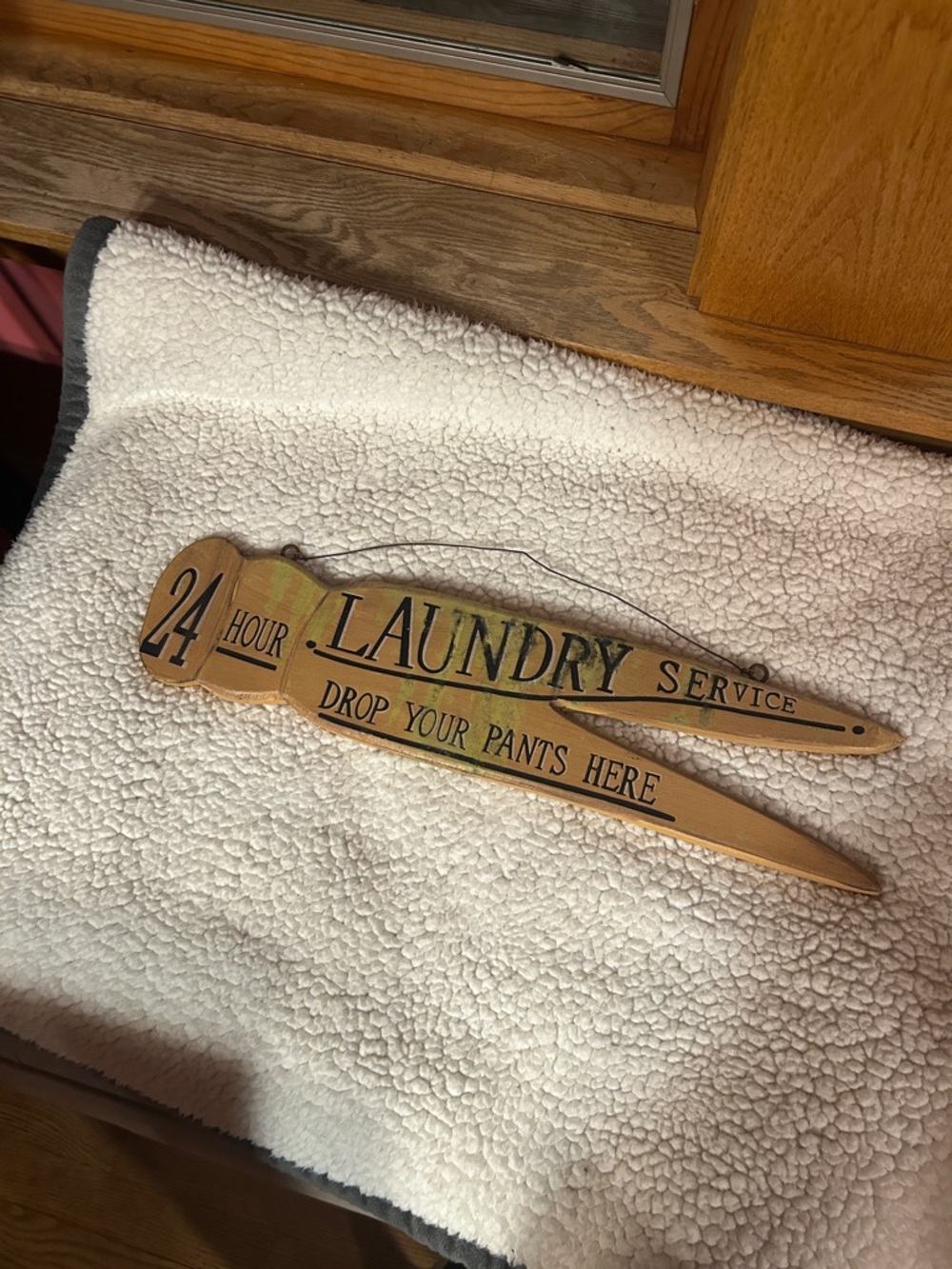 Laundry sign